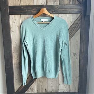 Calvin Klein v-neck green pullover sweater size medium
